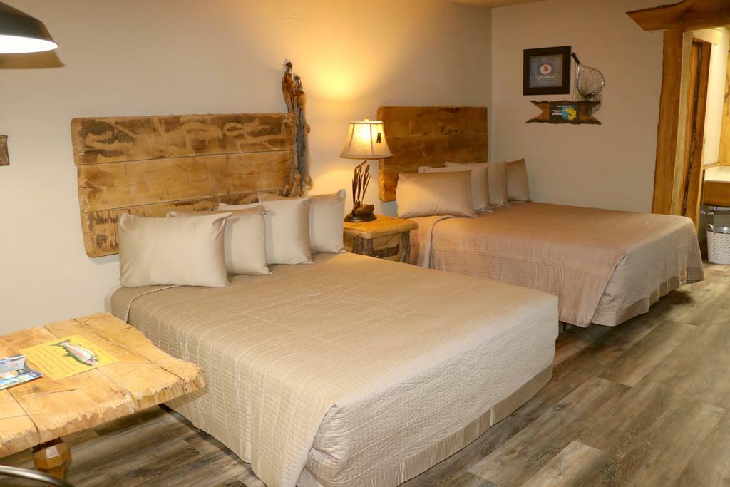 Stonegate Motel