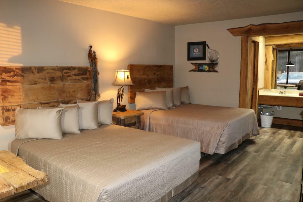 Stonegate Motel 2*